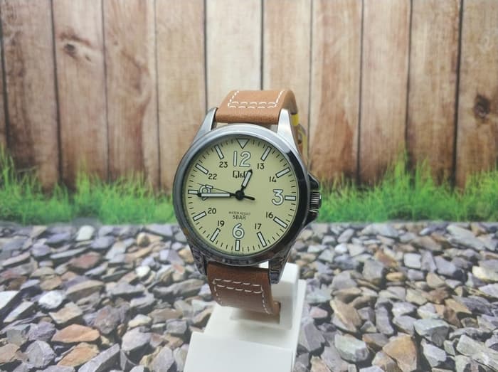 Jam Tangan Pria fashion cowo analog Q&Q QnQ QQ Kulit Cokelat QB12J515Y Original