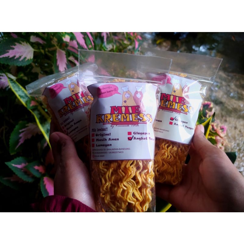 

Mie Kremess Kriiuuk Teteh