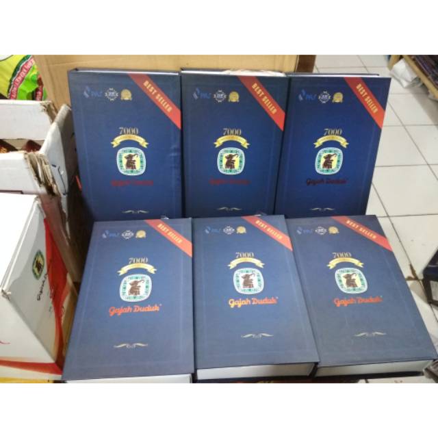 Sarung tenun gajah duduk 7000 benang