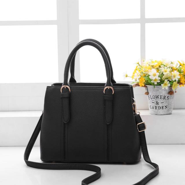 Tas selempang kulit jeruk wanita