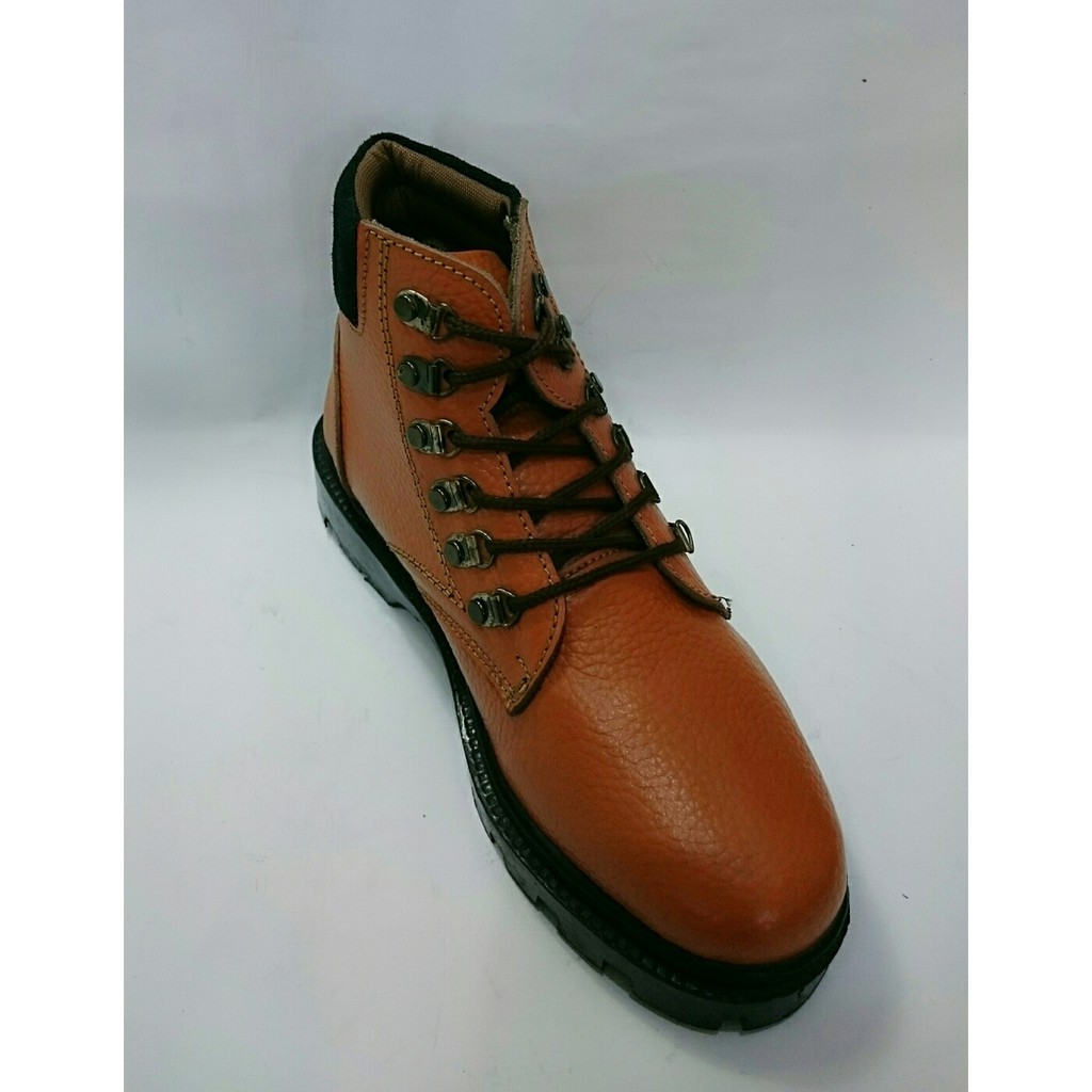 SEPATU BOOT PRIA KULIT ASLI DR 01 MC