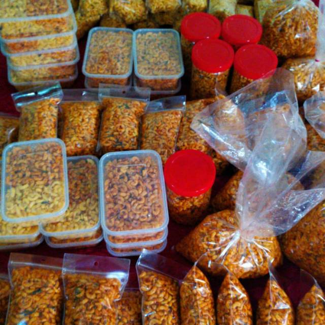 

Macaroni Sadis Kiloan