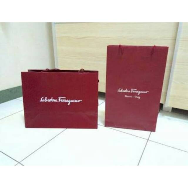 

Ferragamo original Paperbag branded paper bag
