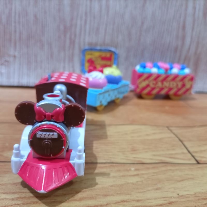 Takara Tomy Plarail - Disney Dream Railway Minnie Mouse Sweets Locomotive