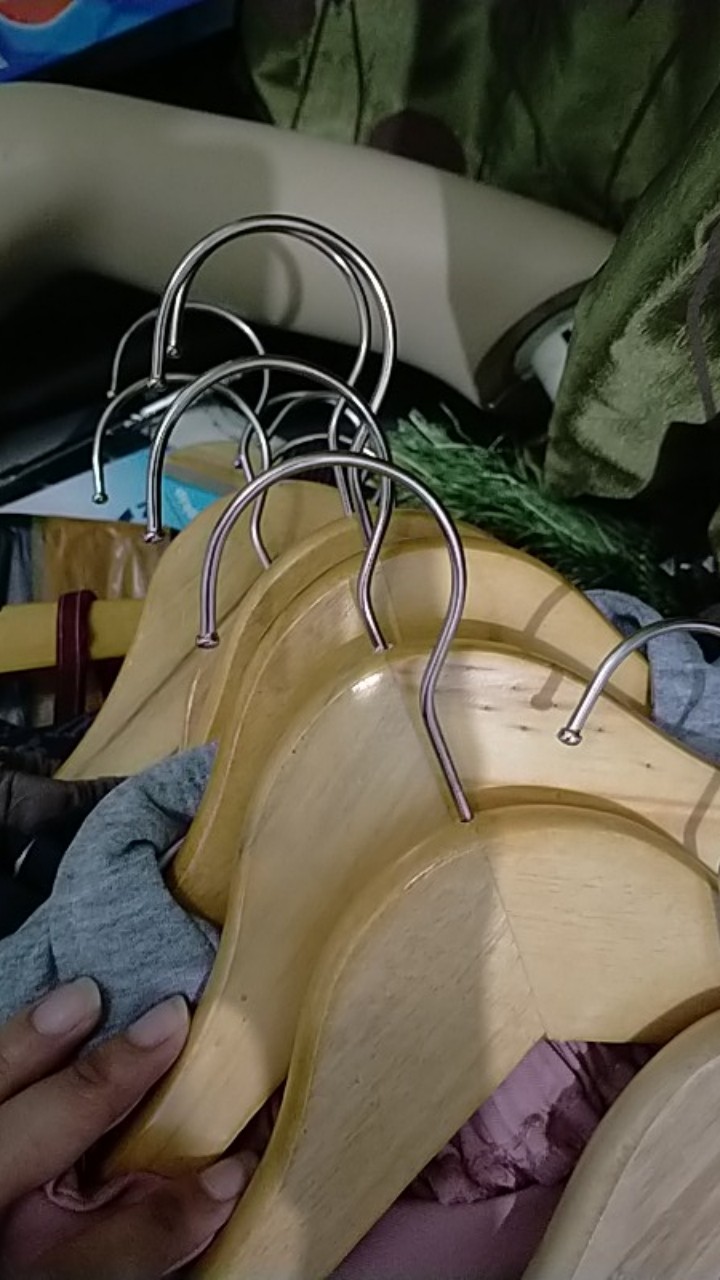 Gantungan Baju / Hanger Kayu Natural Dewasa Super