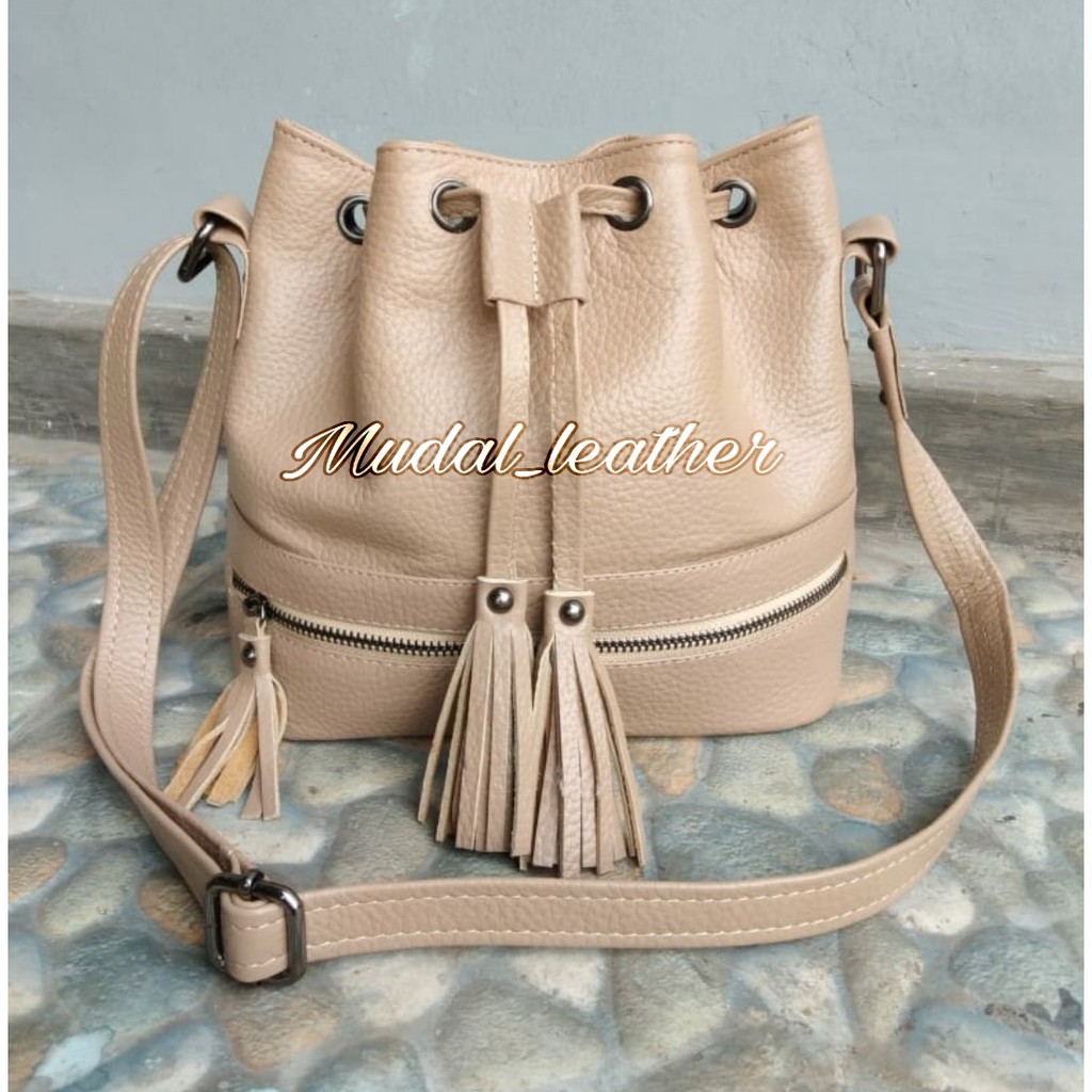 Tas Selempang Wanita > Tas Kulit Asli > Kulit Garut > Tas Serut