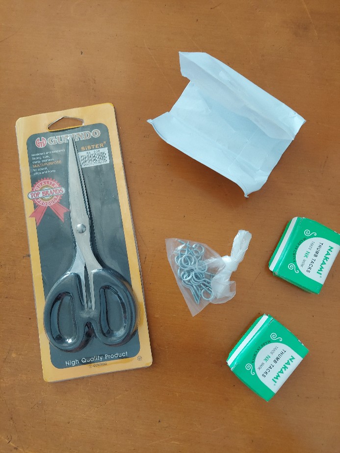 Paku Pines / Paku Payung / Thumb Tacks