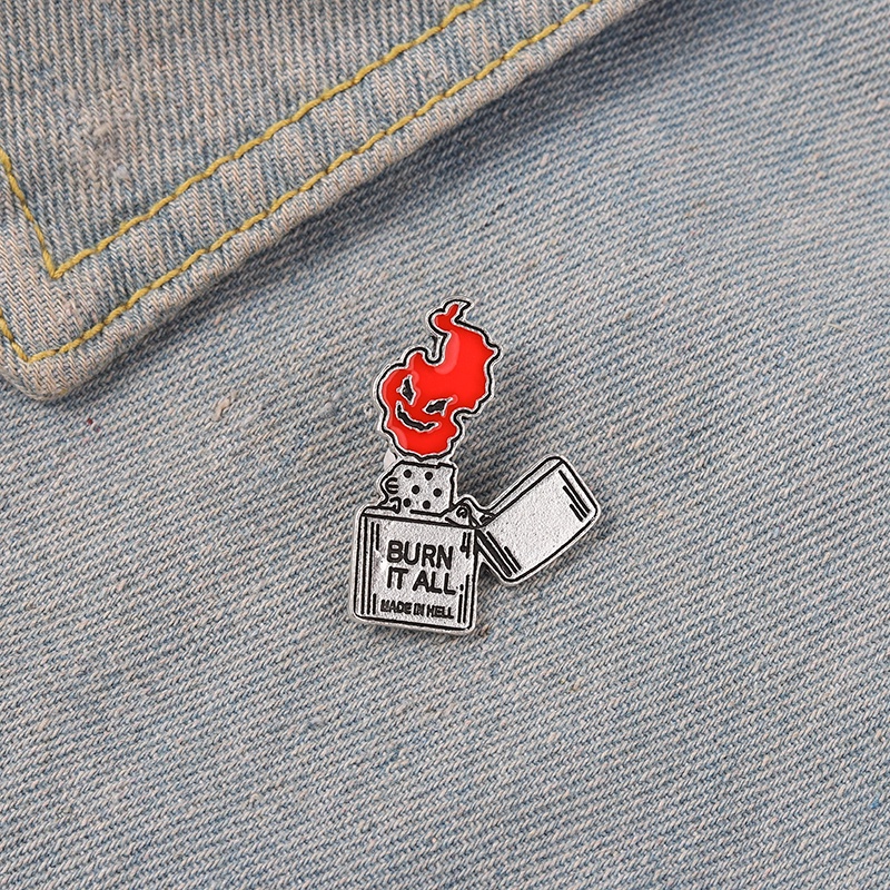 Bros Pin Enamel Bentuk Korek Api Kartun Untuk Aksesoris Tas Ransel / Hadiah