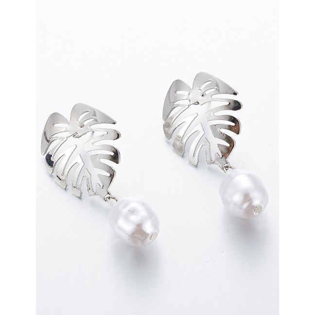 LRC Anting Tusuk Fashion Silver Alloy Openwork Leaf Pearl Earrings F91790
