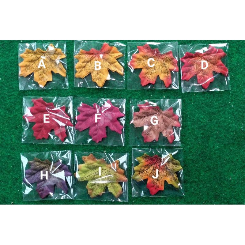 10pcs daun gugur tanpa tangkai mapple