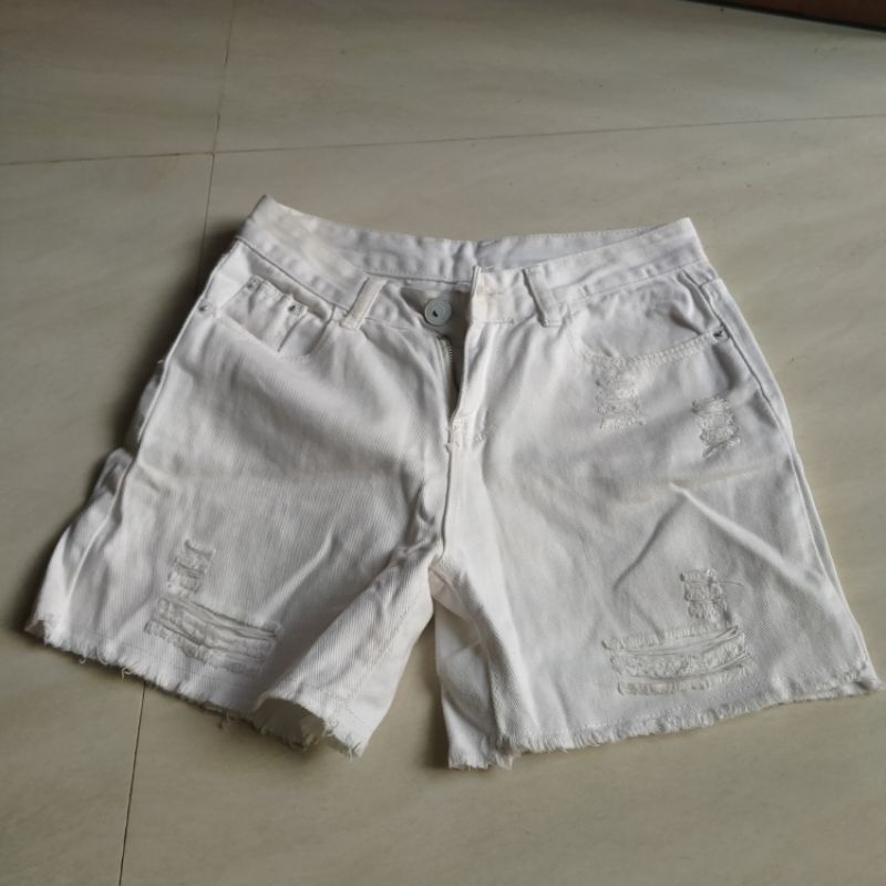 Celana Pendek Jeans warna putih