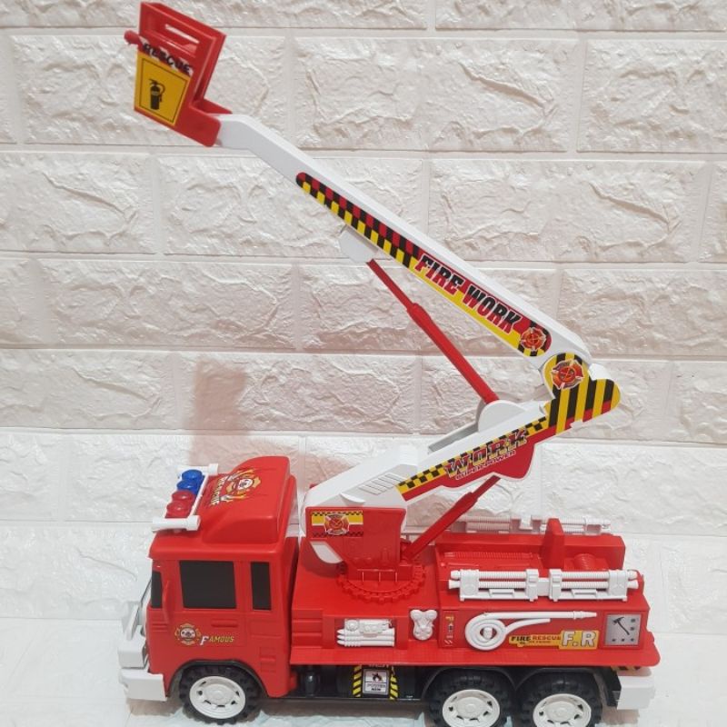 Mainan Mobil Pemadam Kebaran Api Ukuran Besar - Mainan Mobil Pemadam Kebakaran