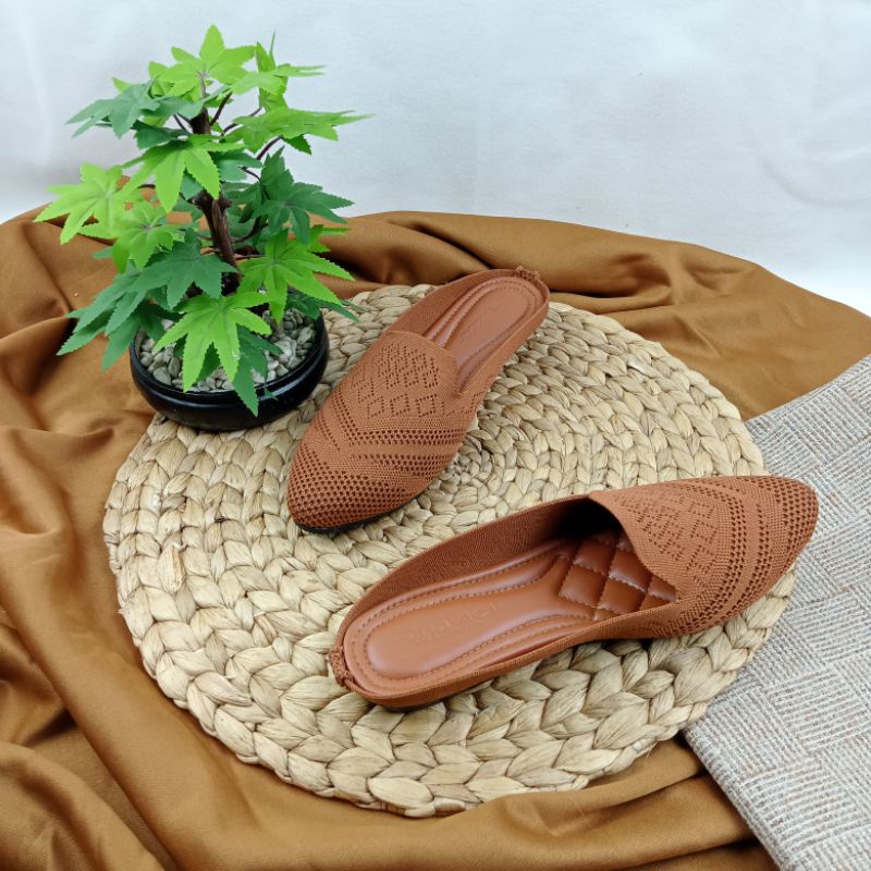 Sandal Flat Wanita , Sandal Mules JEA 90