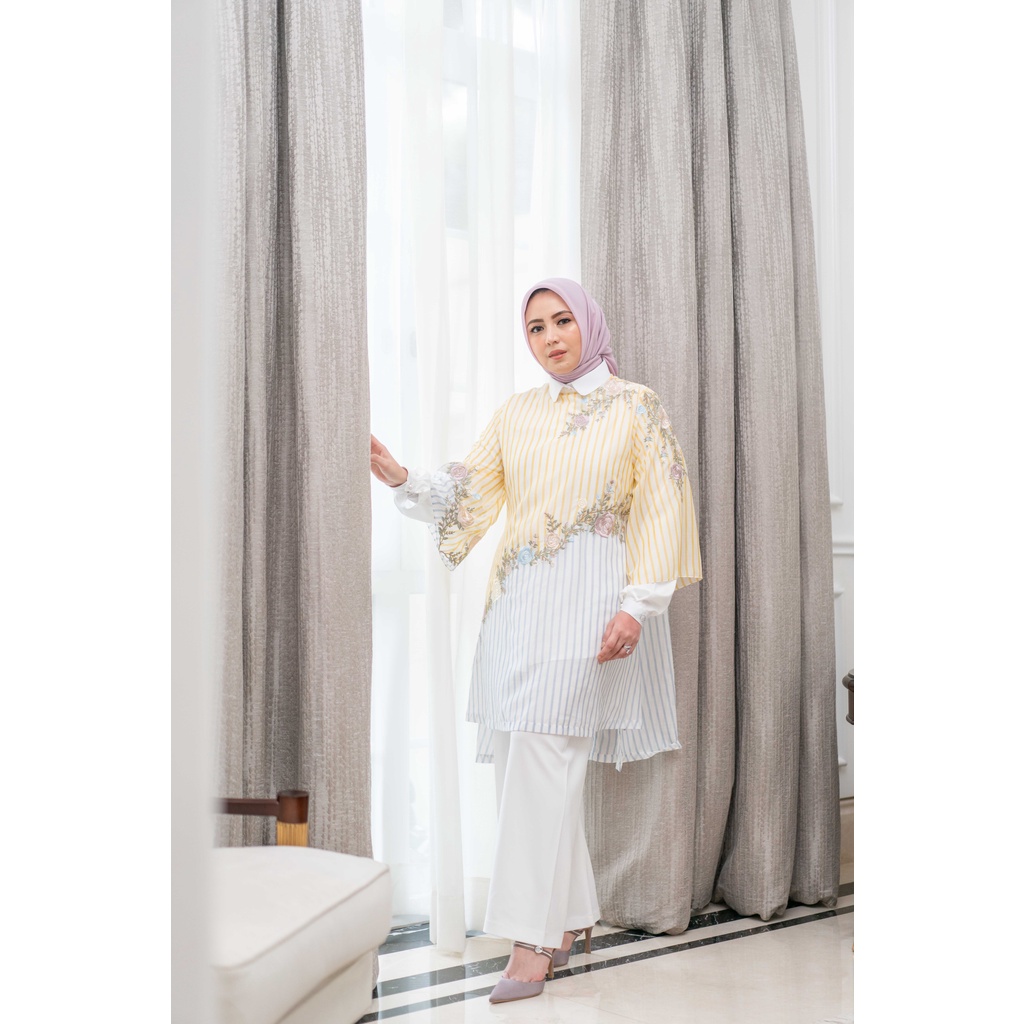 SOFYA TUNIC - AYU DYAH ANDARI