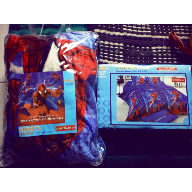 Sepaket sprei dan selimut bonita motif spiderman