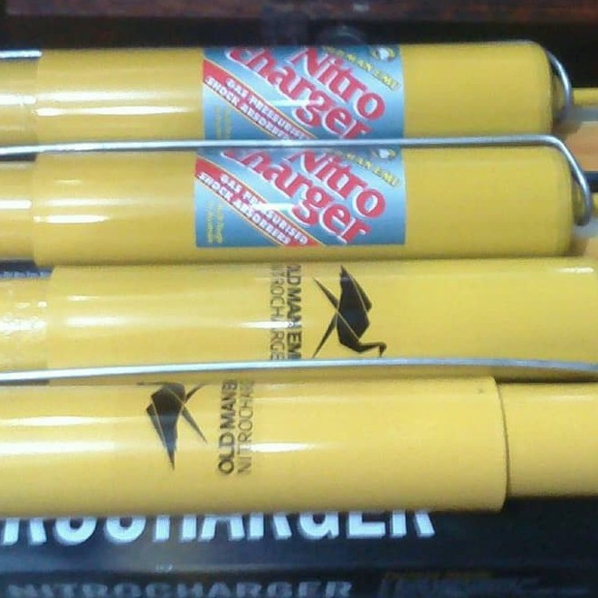 Wiusnu Store - jeep cherokee XJ shokbreker old man emu