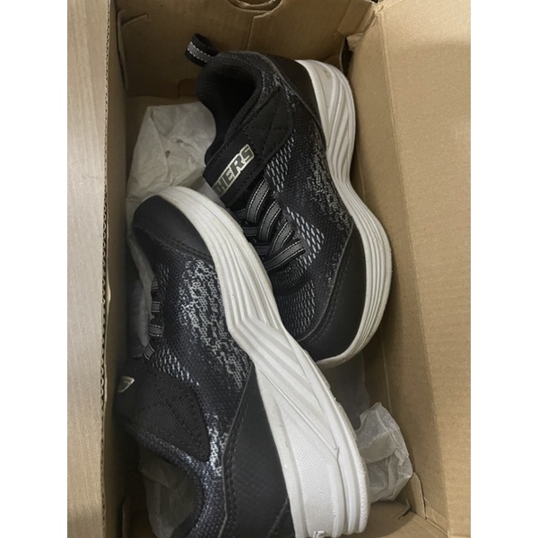 skechers s light