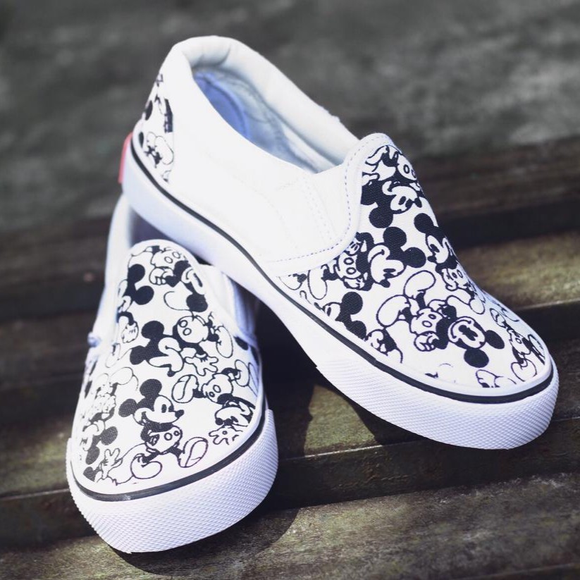NEW SALE Sepatu Vans anak Uuran 26 28 30 32 34 NEW SALE Sepatu Vans anak Uuran 26 28 30 32 34