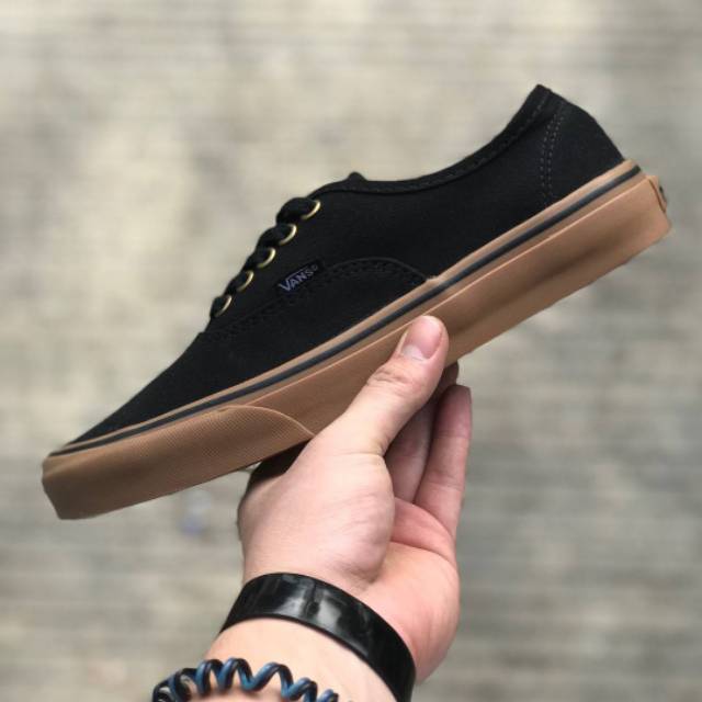 VANS AUTHTENTIC BLACK GUM