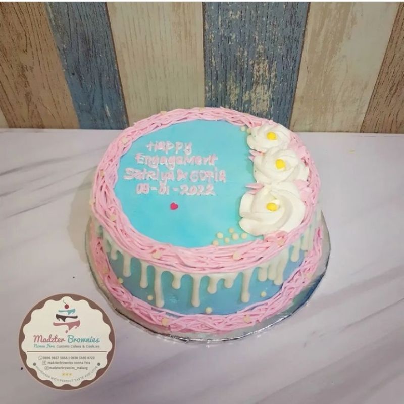 kue ulang tahun cewek / kue ulang tahun brownies / kue ulang tahun malang enak /kue nikahan / kue ulang tahun lamaran / kue ulang tahun pink biru