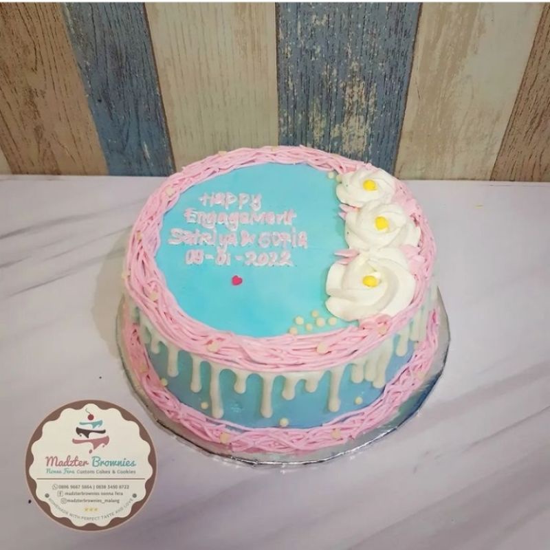 

kue ulang tahun cewek / kue ulang tahun brownies / kue ulang tahun malang enak /kue nikahan / kue ulang tahun lamaran / kue ulang tahun pink biru