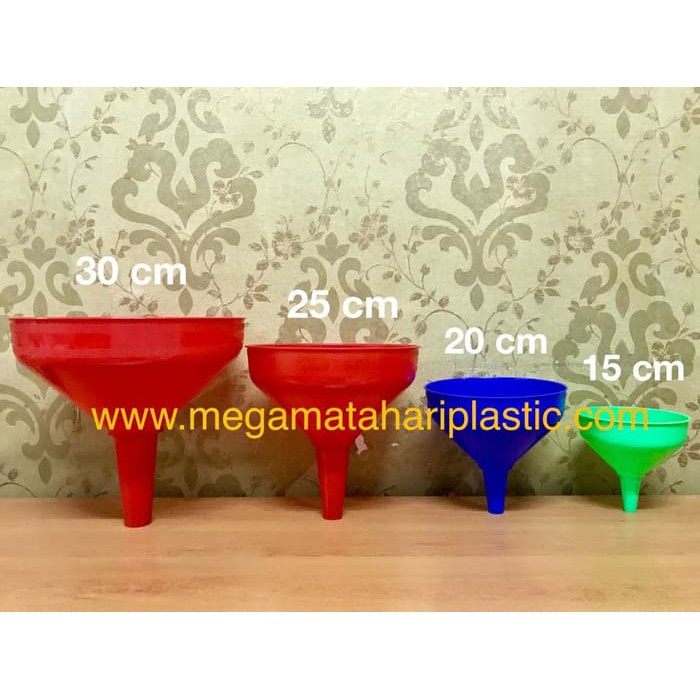 Corong Plastik 30 cm