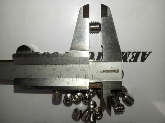 L tanam M8 x 8 (0.8cm) stainless 304