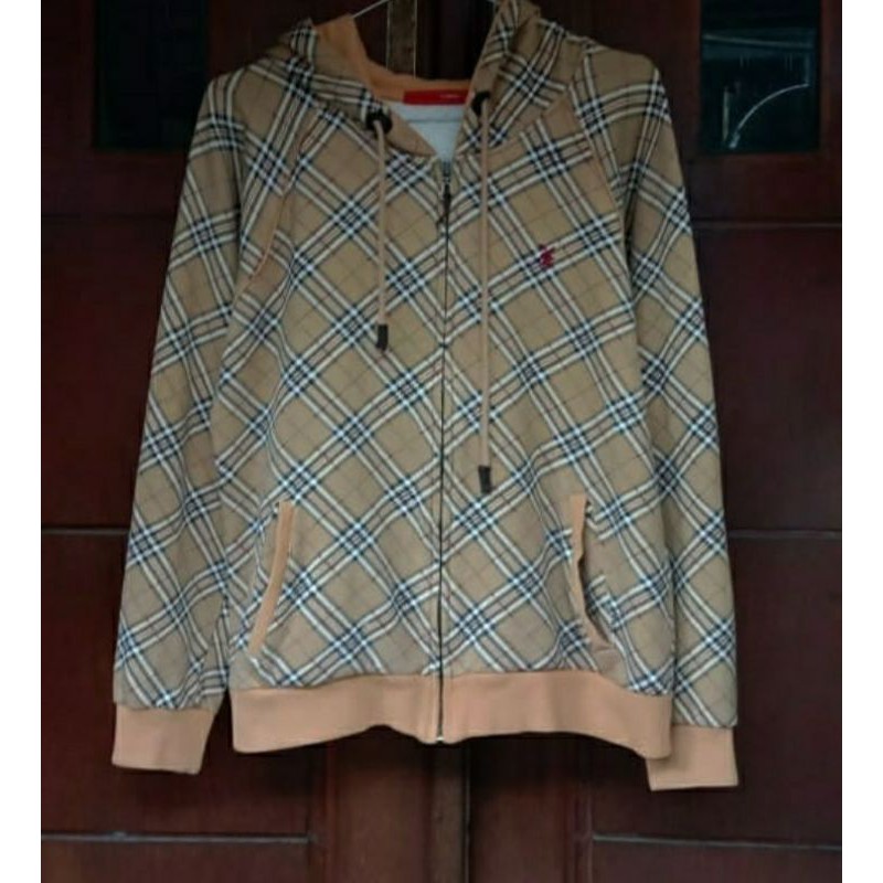 ziphoddie notton motif Burberry
