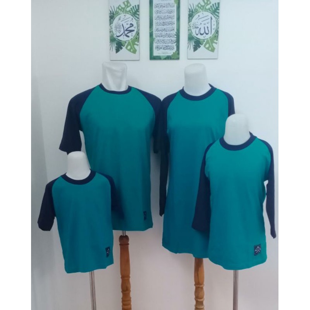 Kaos Couple Keluarga TOSCA-NAVY bahan halus, adem cocok untuk Hangout atau Santai