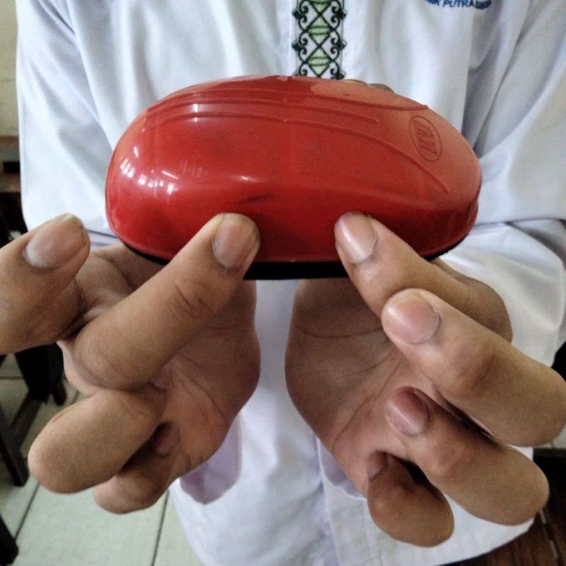

Penghapus Papan Tulis GM