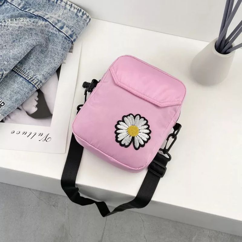 Tas Lebaran / Tas Selempang Bahu Anak Perempuan Motif Hello Kitty /bisa ransel dan selempang