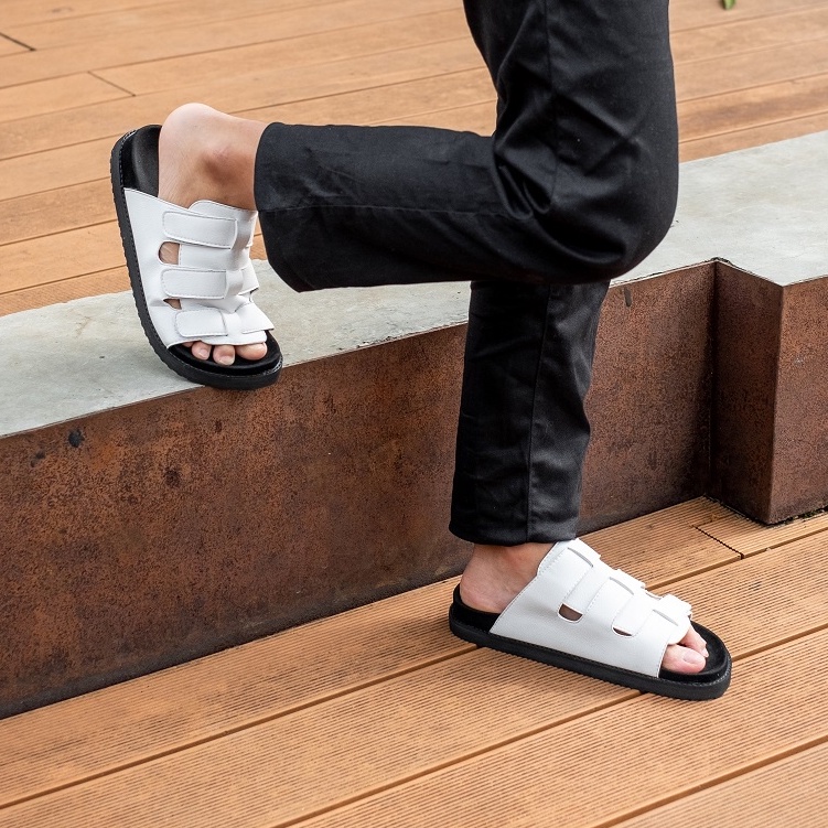 Chamber White | Sendal Casual Putih Original Kasual Chunky Pria Cowok Sandal | FORIND x Giant Flames