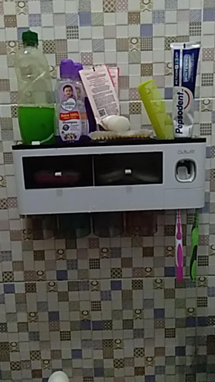 Rak Dispenser Odol / Tempat Sikat Botol Sabun Dilengkapi Dengan Gelas - 4 Cups