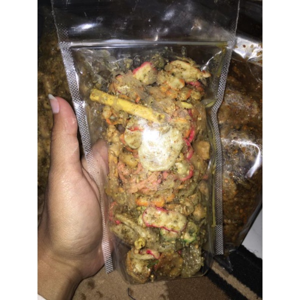 

SEBRING CAMPUR BUMBU KACANG DAN DAUN JERUK (STANDING)