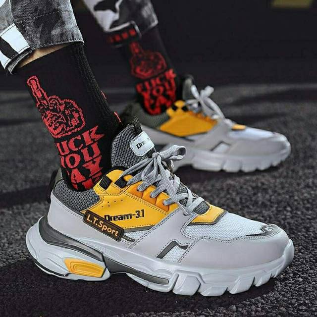 SEPATU PRIA IMPORT KOREA