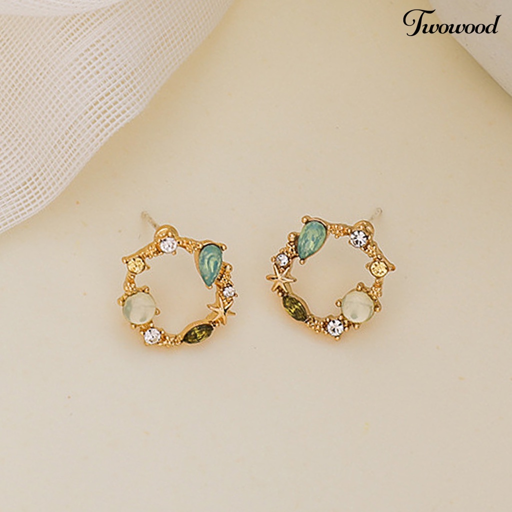 Twowood 1 Pair Alloy Studs Earrings Exquisite Geometric Rhinestone Wreath Piercing Ear Studs for Daily Life