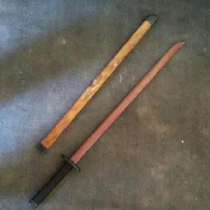 Mainan Pedang Kayu Type Samurai Katana Plus Sarung Small Size