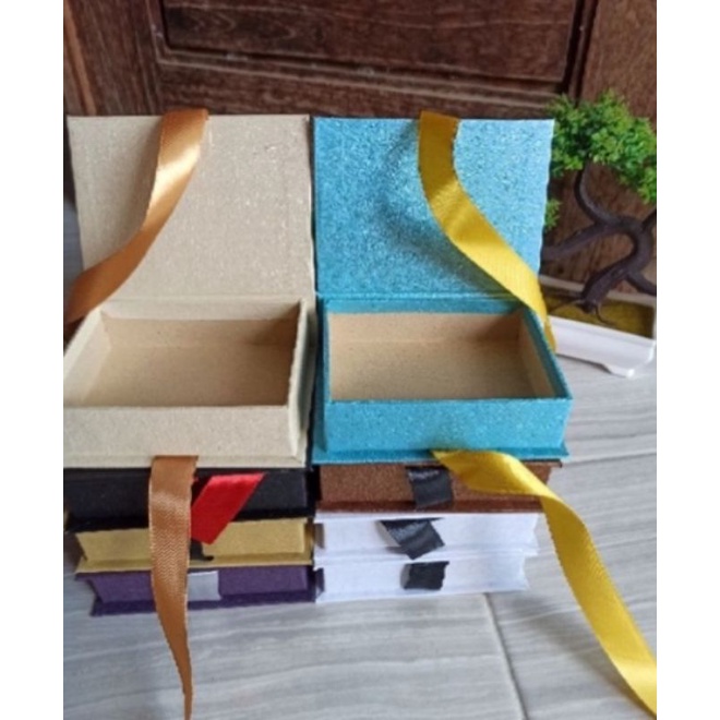 

kotak mini / box suvenir / kotak kado / box hampres / gift box 10x10x3