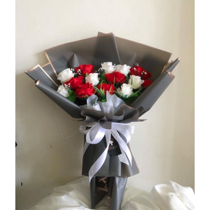 buket mawar merah buket mawar putih