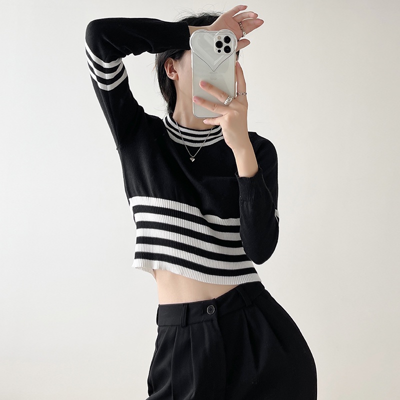 【Elegant】Minimalist Round Neck Pullovers Vintage Stripe Short Knitted Sweaters 7371