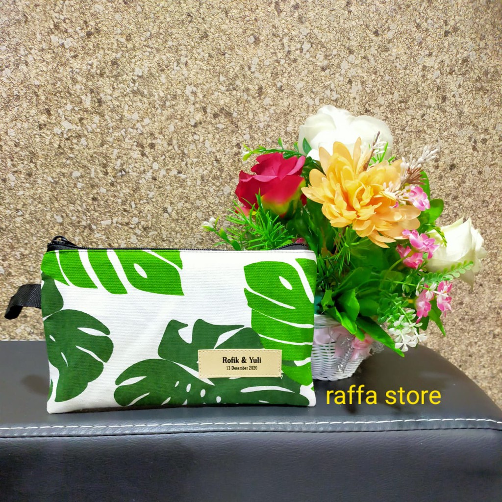 

Termurah Souvenir 150 Pcs Dompet Kanvas Besar Cantik Free Nama Pengantin Free Kemas Tile Keren