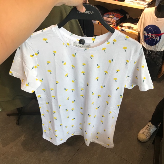 Jastip kaos Woman Pull&Bear