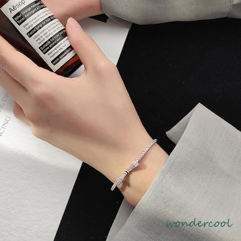 Super Flash Penuh Berlian Busur Gelang Niche Desain Cahaya Mewah High-end Hadiah Pacar Yang Indah-Won