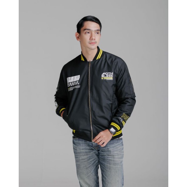 JAKET PRIA - JAKET BOMBER  HITAM MOTHBLESS GRAVITY - JAKET PARASUT PRIA - JAKET OUTDOOR