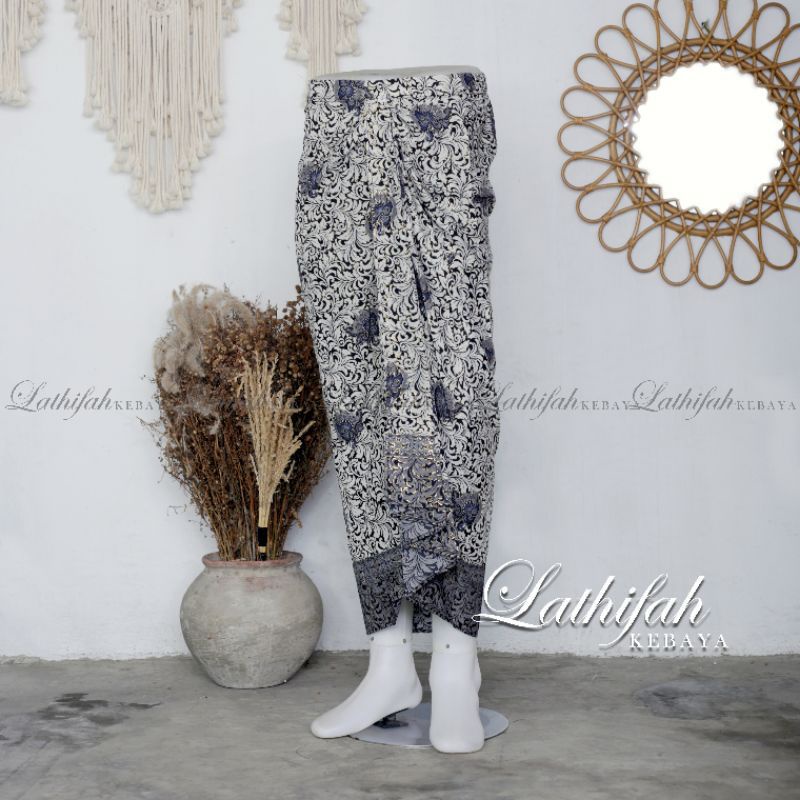 Rok lilit jadi / Rok jadi siap pakai / rok serut batik / bawahan kebaya / rok batik jadi / stelan kebaya / rok lilit by kanaya.butik /rok / bawahan