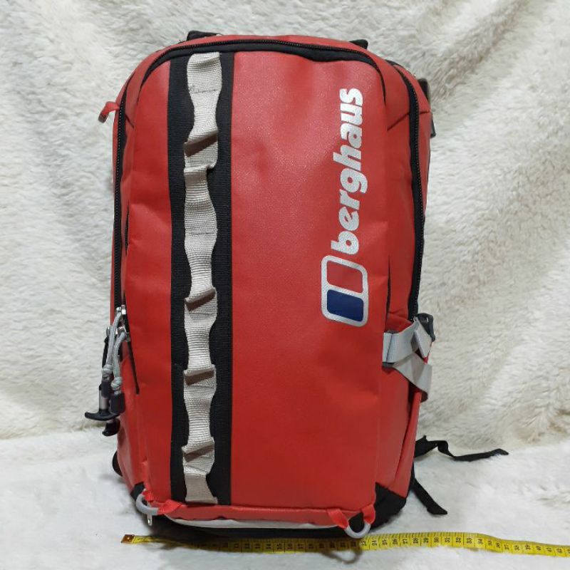 Tas Ransel Second / Preloved / BERGHAUS  Leviathan 23 Merah Waterproof Backpack / Bekas