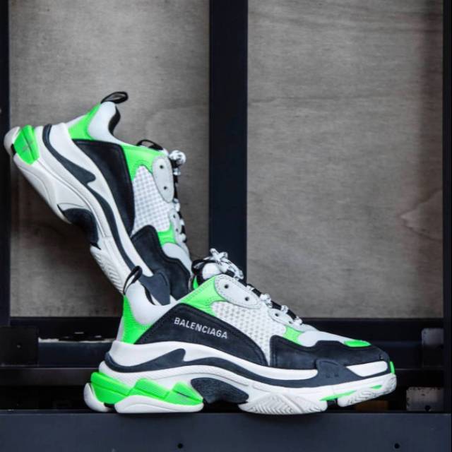 Balenciaga triple s x mr porter new green