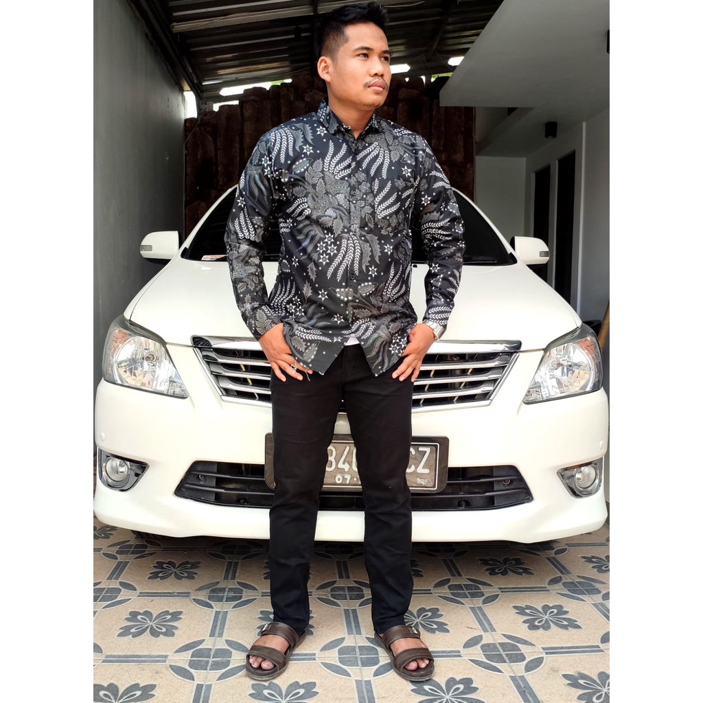 Kemeja Batik Pria Lengan Panjang Baju Cowok Slimfit M L XL Terlaris