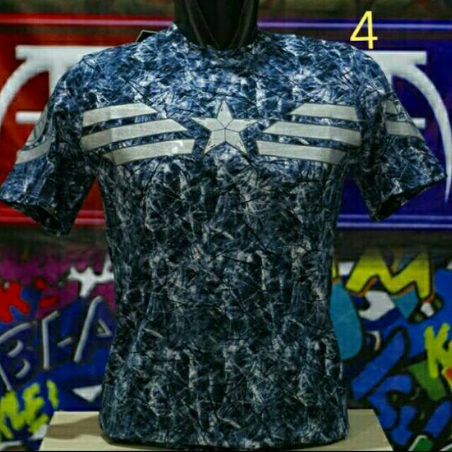 Kaos Superhero Wash dan Motif