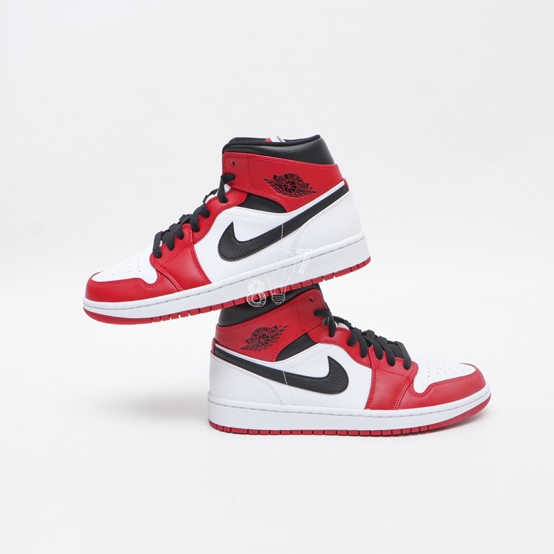 Air Jordan 1 Mid White Chicago